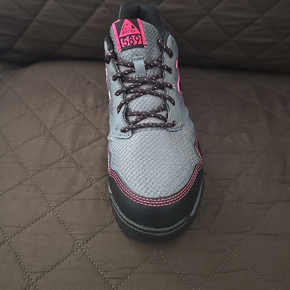 New Balance Women's Composite Toe 589v1 Industrial Shoe in Gray and Pink 8.5 NWT - Picture 6 of 7
